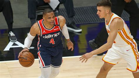 Russell Westbrook Breaks Oscar Robertson S Nba Triple Double Record