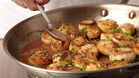 Seared Scallops With Pan Sauce Recipe Epicurious