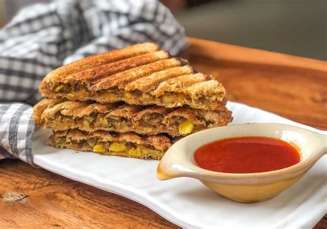 High Protein Grilled Rajma Corn Sandwich Recipe