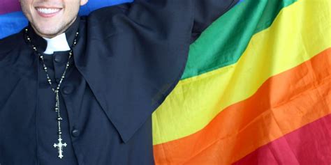 Le Sexe Gay Au Vatican Touche Le Fond Et Internet R Agit Gay Pride
