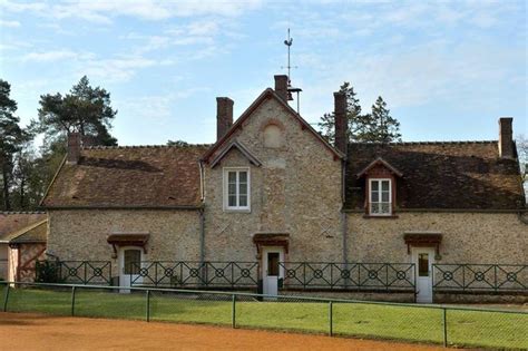 Découvrez les coulisses de Clairefontaine - Edition du soir Ouest ...