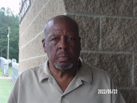 James Edward Lauderdale Sex Offender In Sylacauga AL 35150 AL2392059
