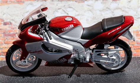 Maisto Scale Yamaha Motorcycles