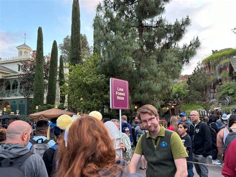 Photos Video Splash Mountain Closes Permanently At Disneyland Wdw