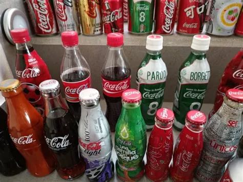 Colecci N De Botellas Y Latas De Coca Cola M S De Llenas En Venta