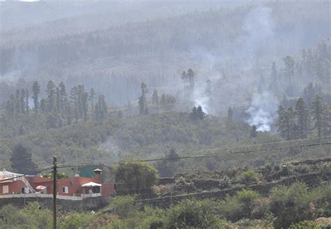 El Incendio De Tenerife Sigue Estabilizado Con Personas Desalojadas