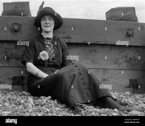 Women On Beach Back Black And White Stock Photos And Images Alamy