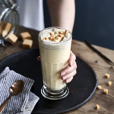 Vanille Milchshake mit Karamell Fudge Der Klassiker zum Schlürfen