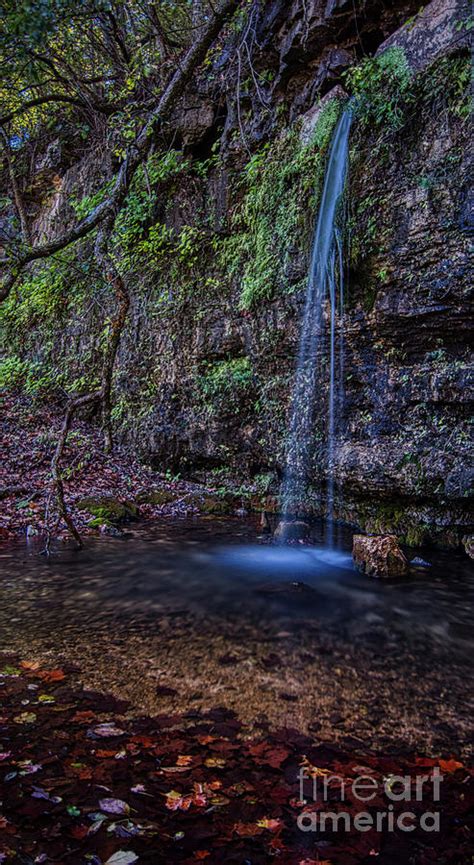 Falling Springs Waterfall Photograph by Robert Turek Fine Art Photography - Fine Art America