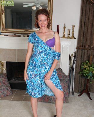 Clothed Mature Dame Ajia Simpson Undressing For Spreading Of Pussy Porn Pictures XXX Photos