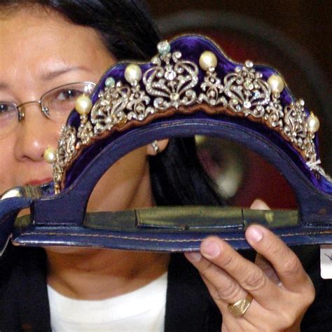 Ill Gotten Imelda Marcos Jewellery Collection Could Be Auctioned