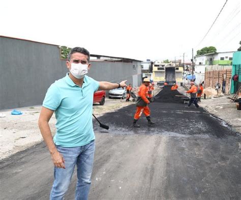 Notícias Prefeito David Almeida fiscaliza ações do pacote de Obras