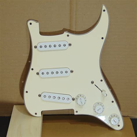 Mim Fender Loaded Stratocaster Pickguard Reverb