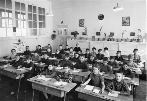 Photo De Classe Cm 1 De 1967 Ecole Pasteur Copains Davant