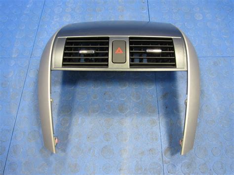 09 11 Toyota Corolla Center Upper Dash Bezel AC Heater Air Vent