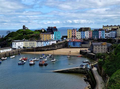 Tenby Harbour : r/britpics