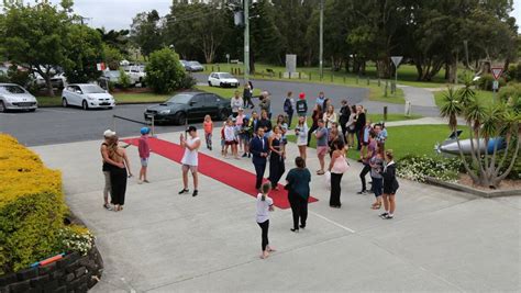 2017 Camden Haven High School formal at Laurieton United Services Club ...