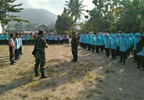 Koramil 0824 23 Wuluhan Bekali Wasbang Dan PBB Pada Siswa SMK Nadlatul