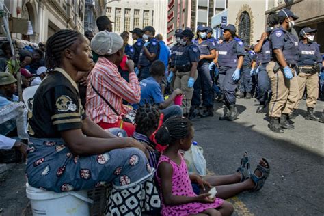 South Africa Removes Migrants Squatting In Cape Town