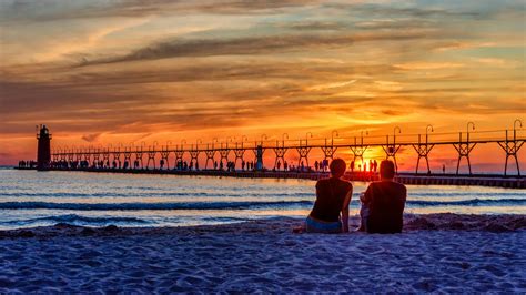 Enjoy A Relaxing And Romantic Getaway In South Haven Michigan South