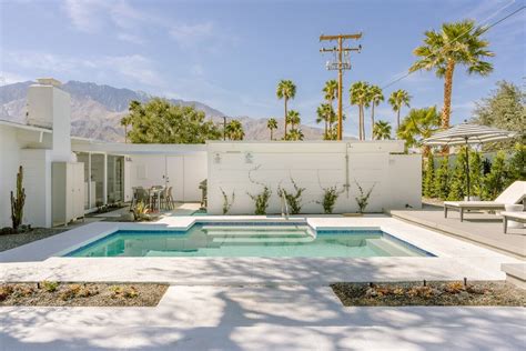 11 Gorgeous Palm Springs Airbnbs with Pools - Territory Supply