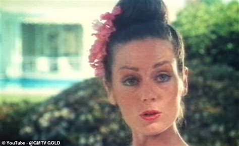 Jenny Powell 56 Shows Off Her Age Defying Figure In A Tiny Pink Bikini As She Recreates