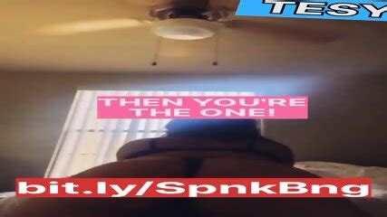 Homemade Hot Milf Twerk And Shows Her Big Ass