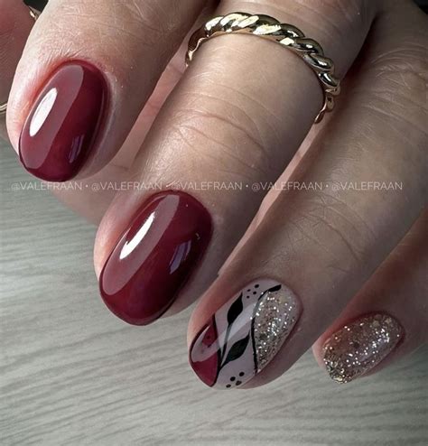 Pin by Sandra Socadagui on Uñas Red nails Gel nails Floral nails