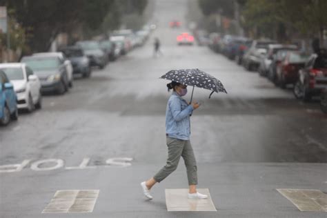 'Aggressive drizzle' falls over San Francisco as cold front sweeps ...