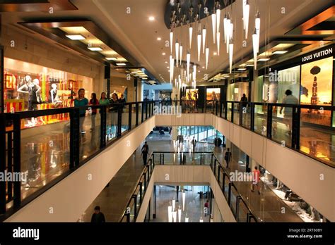 Greenbelt 5 shopping mall in Makati, Manila Stock Photo - Alamy