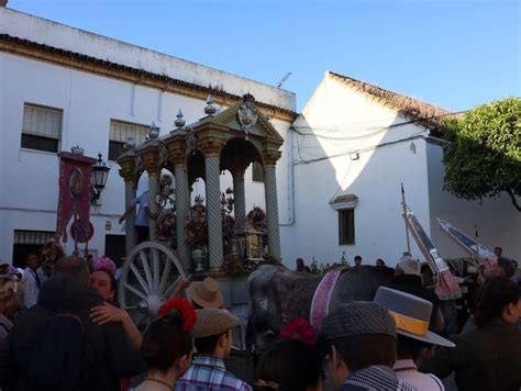 Palomares del Río Palomares del Río Inicia su peregrinación anual al