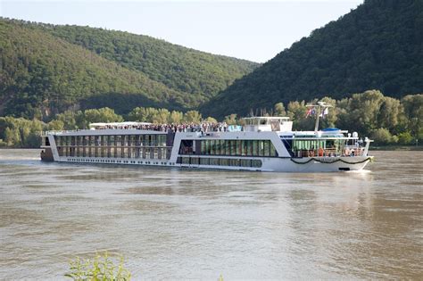 Discount River Cruise Deals (2022) - Expedia.com