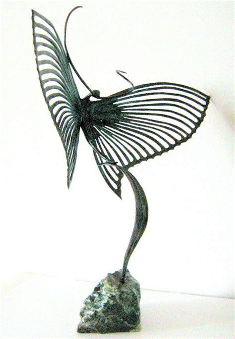 BUTTERFLY II (Contemporary Abstract Butterfly statue) – ArtParkS