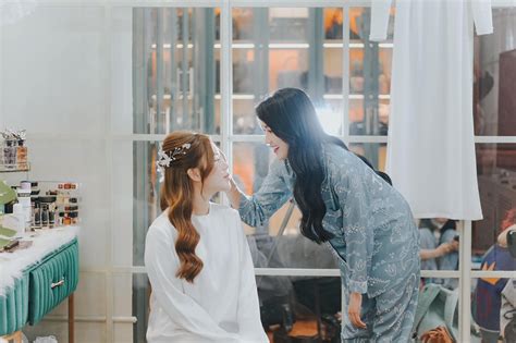 Hotgirl Reuters Kiều Trinh làm phù dâu hot nhất mạng xã hội Báo Dân trí