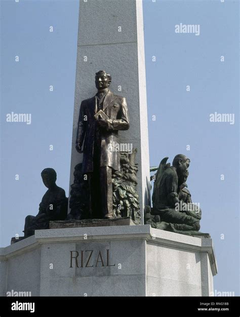 Monumento rizal filipinas hi-res stock photography and images - Alamy