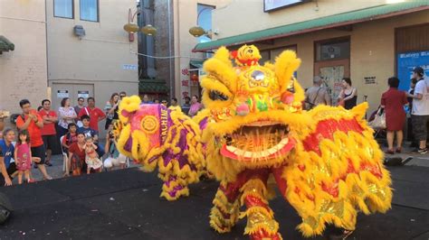 2015 Perth Chinese New Year Festival Lion Dance 仁義堂 Chow Kwoon Yarn Yee