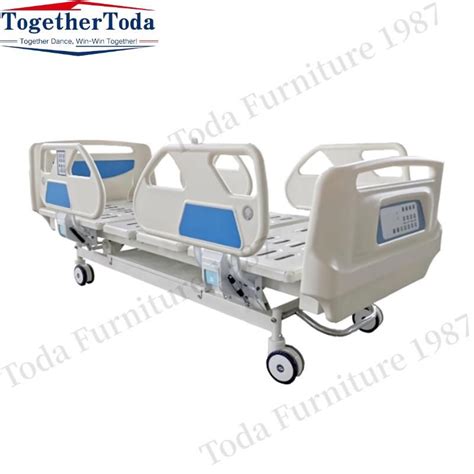 Manual Nursing Bed Triple Function Medical Bed For Clinics And