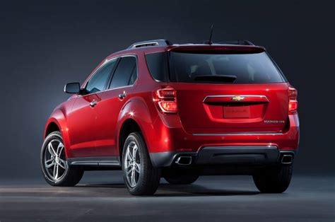 Comparison Chevrolet Equinox Suv 2015 Vs Nissan Pathfinder Suv