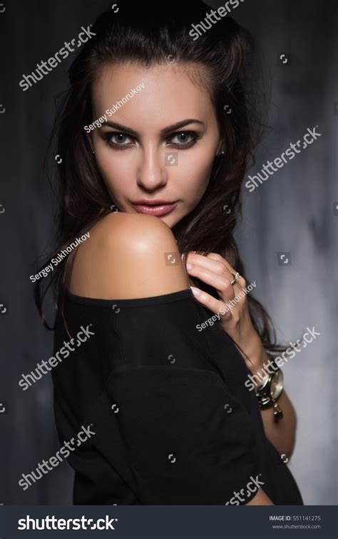 Portrait Sexy Brunette Showing Her Naked Stock Photo 551141275 Shutterstock