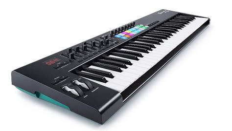 Top 8 Best 61 Key Midi Controller Keyboards Reviews And Guide In 2022