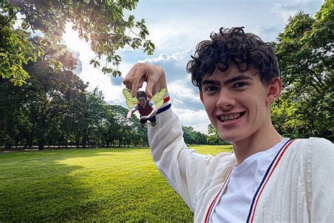 Pin By E Arellano On Nati Cute Gay Lgbtq Funny Alice Book