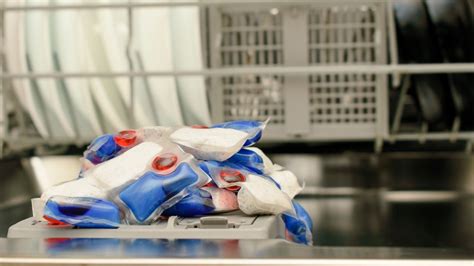 Why Dishwasher Experts Warn Against This TikTok Detergent Pod Hack