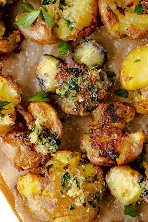 Air Fryer Garlic Parmesan Smashed Potatoes The Sassy Foodie