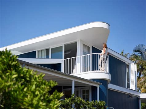 Beach House on Stilts posted by Luigi Rosselli Architects (37 Photos ...