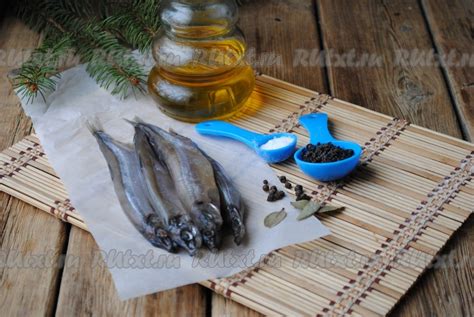 Домашние шпроты из мойвы: 8 фото в рецепте