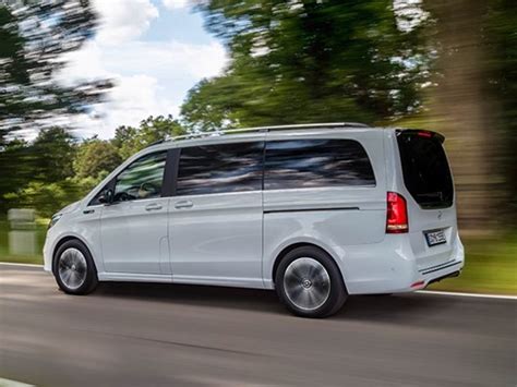 Mercedes Eqv Testfahrt In Der Elektrischen V Klasse Adac