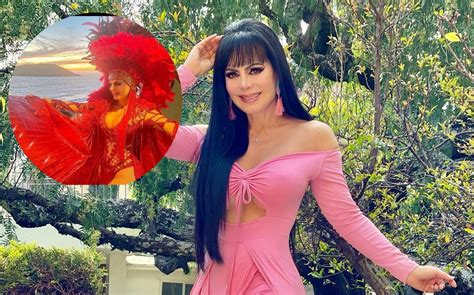 Maribel Guardia Luce Ex Tico Vestido De Plumas En Carnaval De Mazatl N