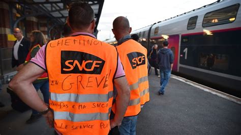 Gr Ve La Sncf Des Tgv Des Transilien Et Des Ter Et Des