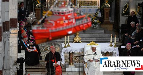 A Marseille le pape conclut un voyage consacré aux migrants par une