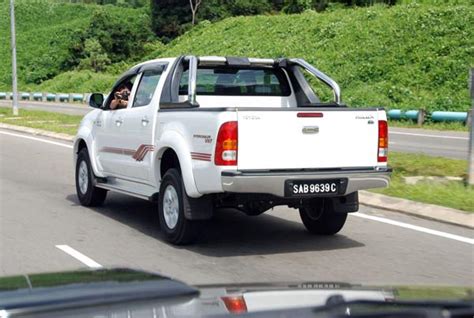 The Top Cars Ever: New Toyota Hilux Vigo